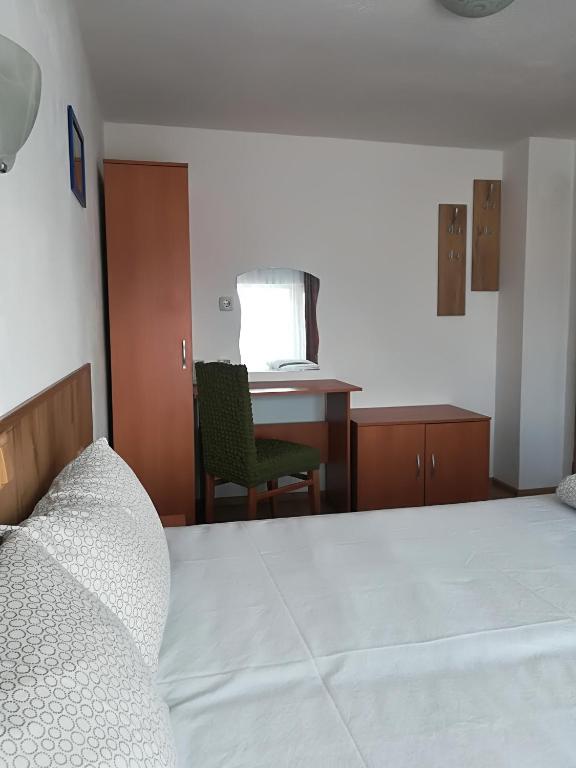 Family Hotel 