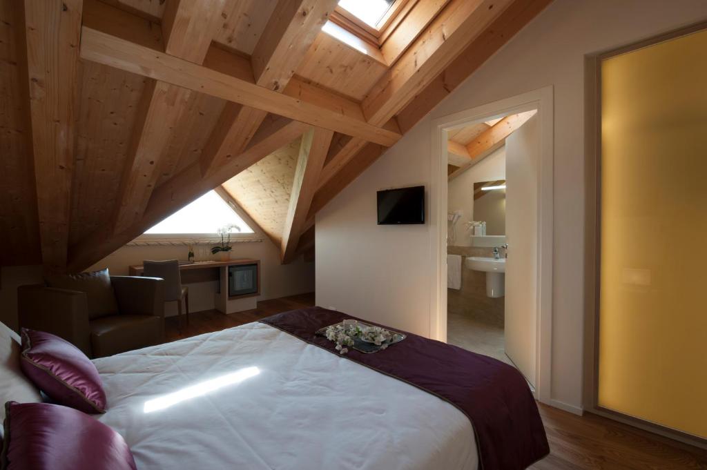 Villa del Poggio Prosecco Bike Hotel - Double Room With View
