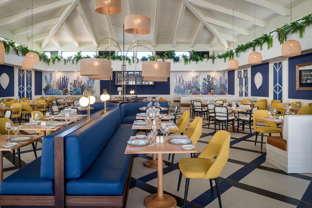 Restaurace v ubytování Ocean el Faro Resort - All Inclusive