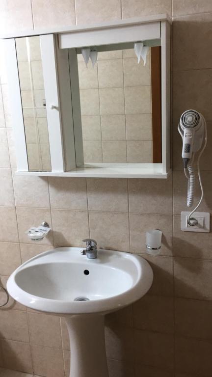 Koupelna v ubytování Hotel Due Pini Conte