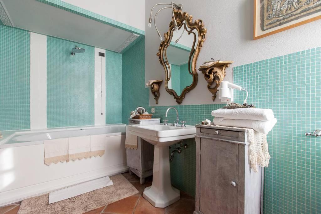 חדר רחצה ב-Camera Navigli con bagno privato