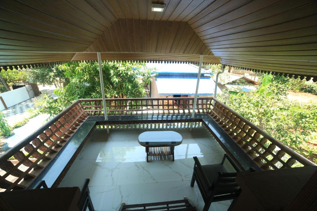 Gokulam Home Stay - King Studio