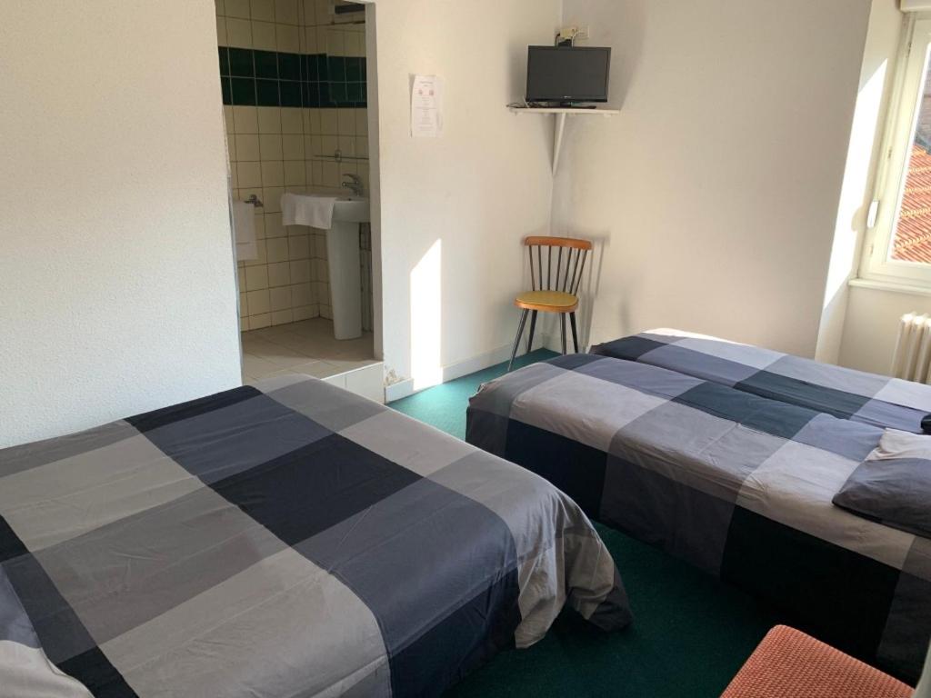 L'Escale - Double Room With Shared Toilet