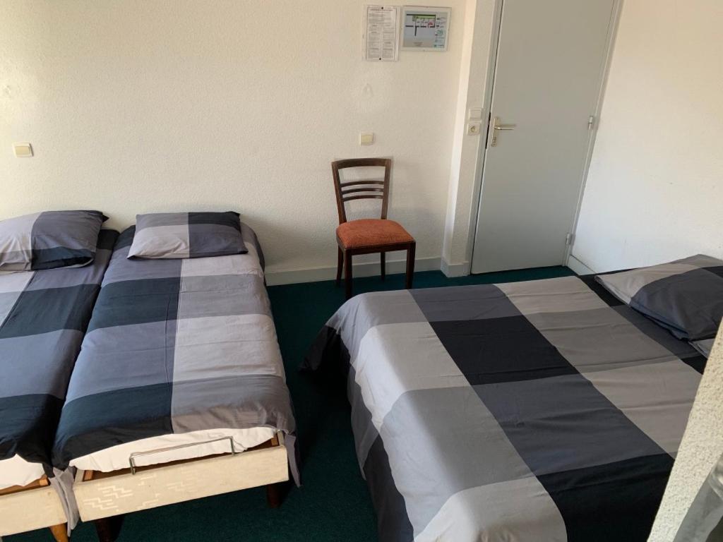 L'Escale - Family Room With Shared Toilet