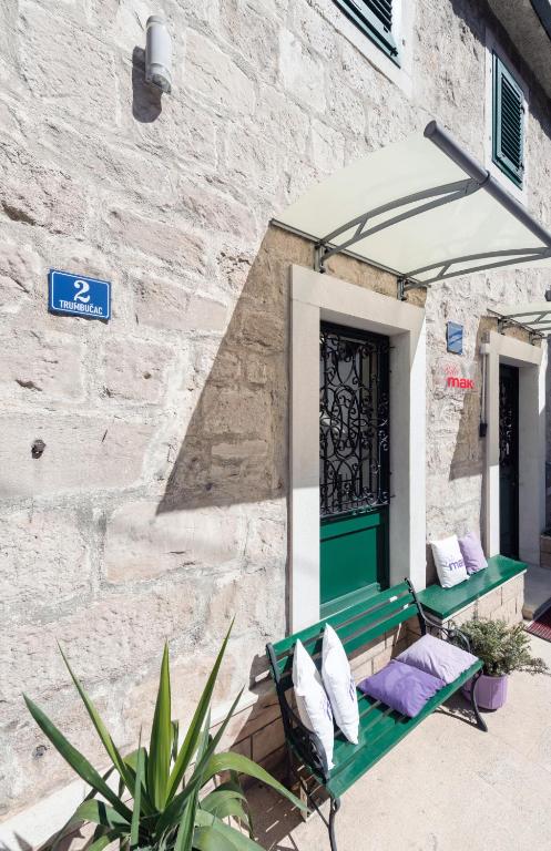 Budova, v ktorej sa apartmán nachádza