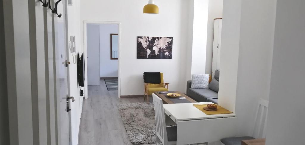 TV a/nebo společenská místnost v ubytování Jumi