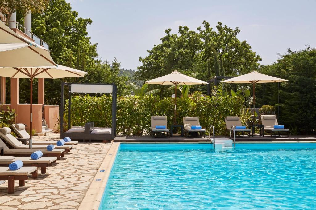 Bazén v ubytování Lena Mare Boutique Hotel nebo v jeho okolí