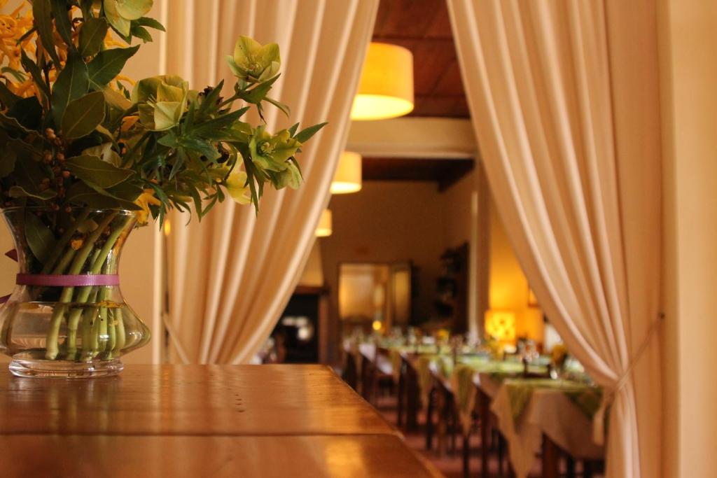 Reštaurácia alebo iné gastronomické zariadenie v ubytovaní Locanda Dei Baroni - Antica Dimora