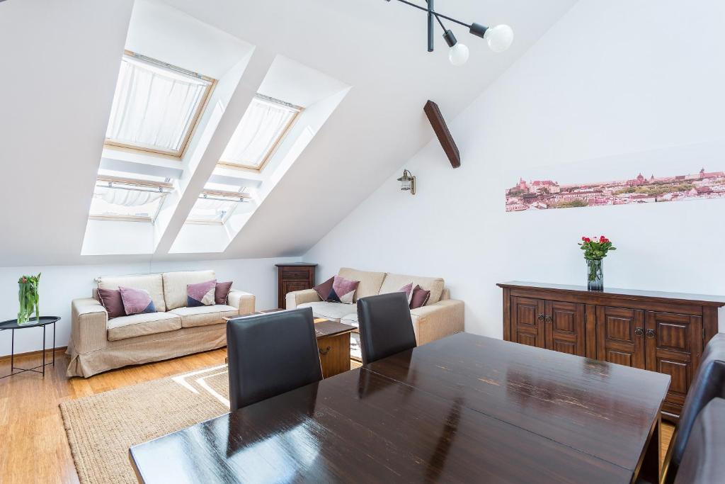 Apartamenty Długa 27 - Two-Bedroom Apartment