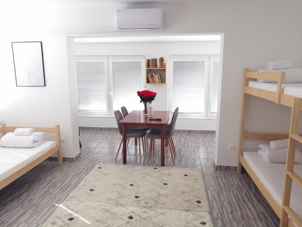Postel nebo postele na pokoji v ubytování Hostel Eva