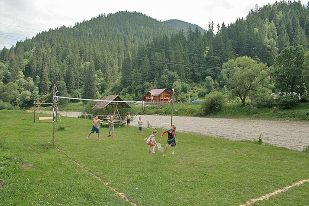 Gallery image of Садиба Там де гори in Krivorovnya