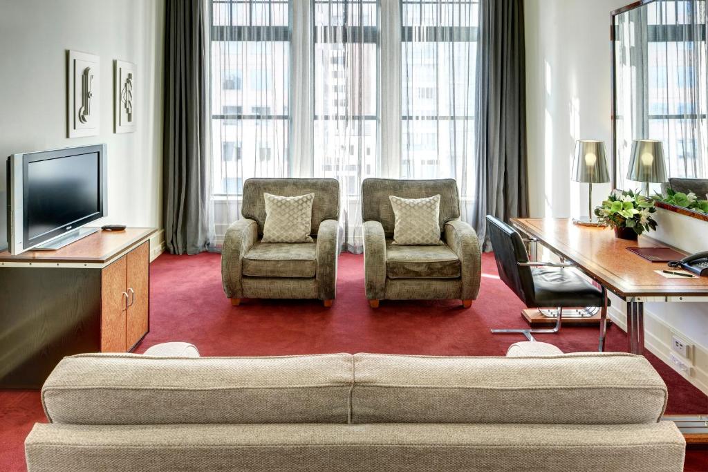 Μια τηλεόραση ή/και κέντρο ψυχαγωγίας στο Rendezvous Heritage Hotel Auckland