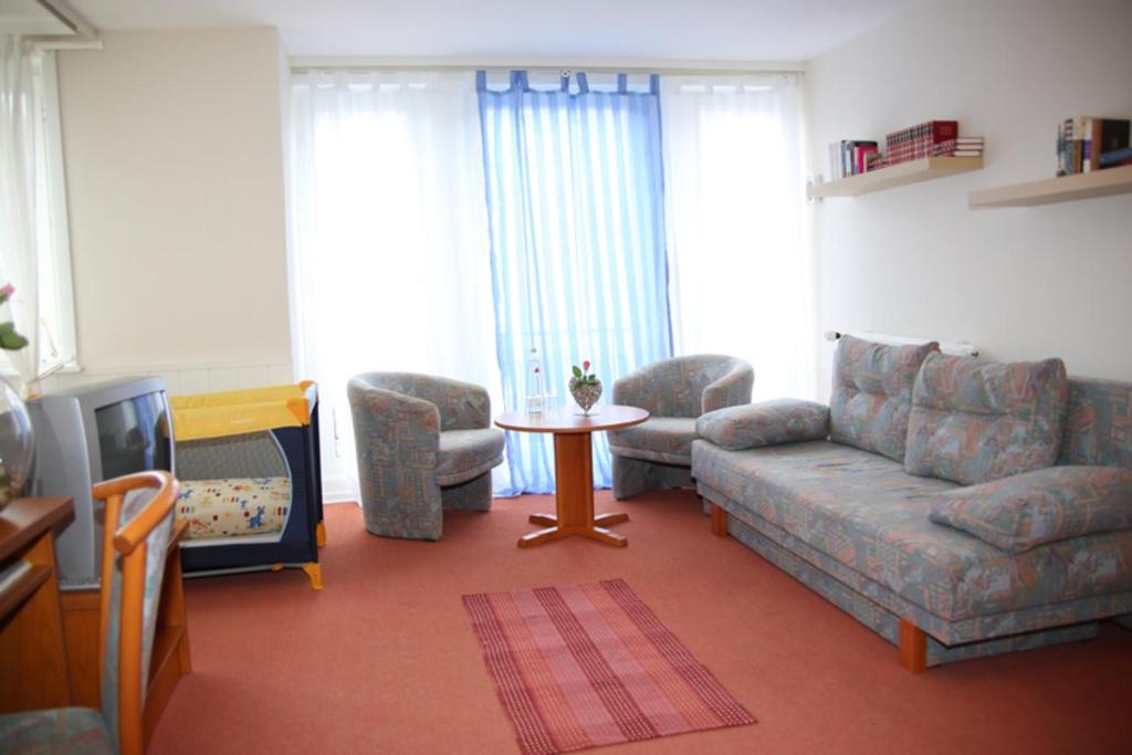 Posezení v ubytování Hotel Garni Kaiserpfalz