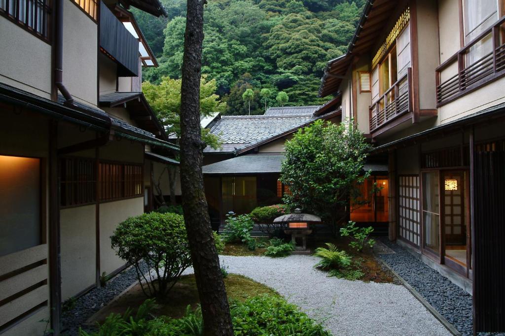 Budova, kde se ryokan nachází