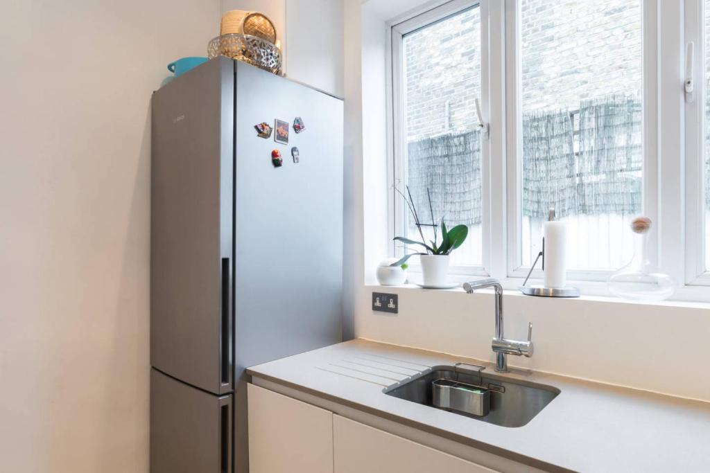 Modern, stylish and luxurious 1 bed flat