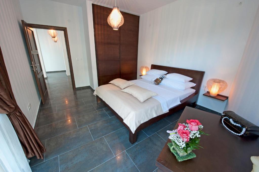 Ένα ή περισσότερα κρεβάτια σε δωμάτιο στο Love Live Hotel