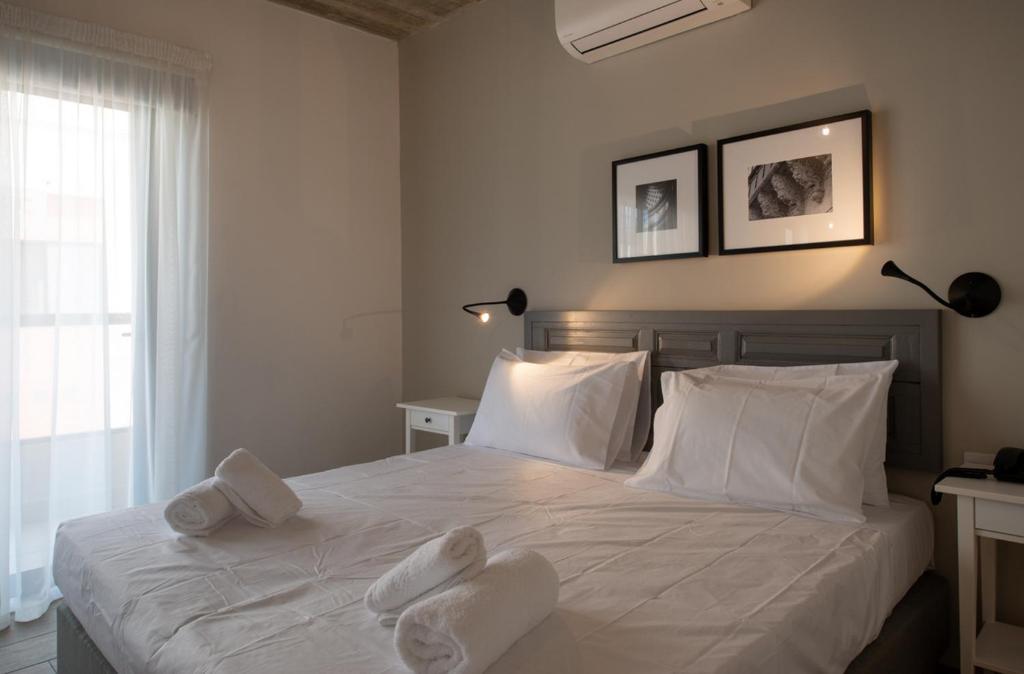 Chapter 5 Hotel - Deluxe Double Or Twin Room