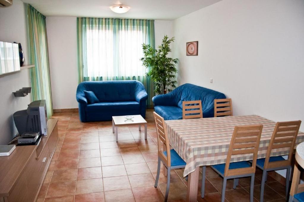 Posedenie v ubytovaní ROZA Apartment