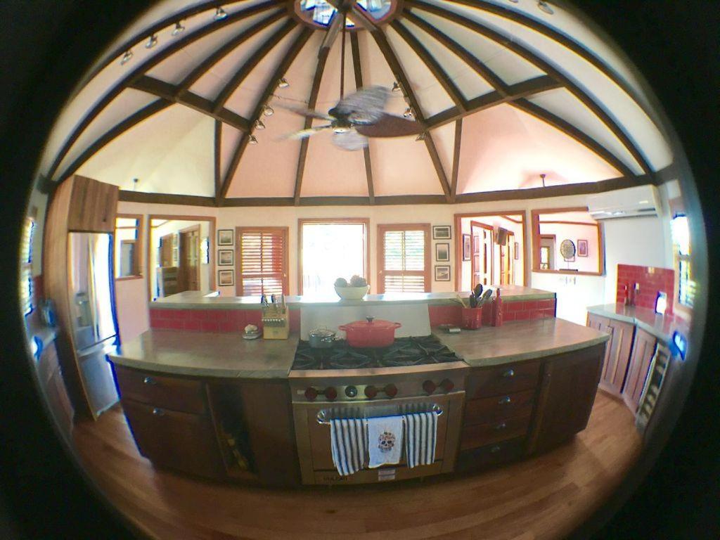 Exotic High End Unique Off-The-Grid Treehouse, steps away from the Mopan River! - Villa