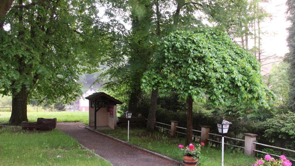 Zahrada ubytování Auberge Des Mésanges