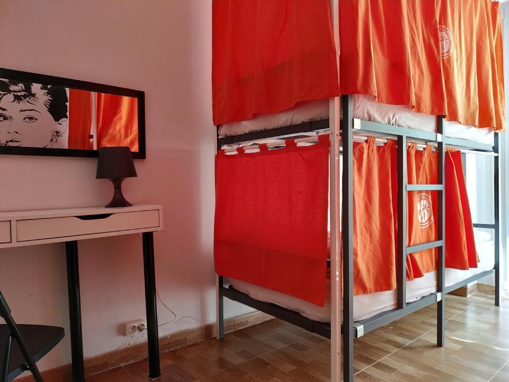 Postel nebo postele na pokoji v ubytování Summer Cádiz