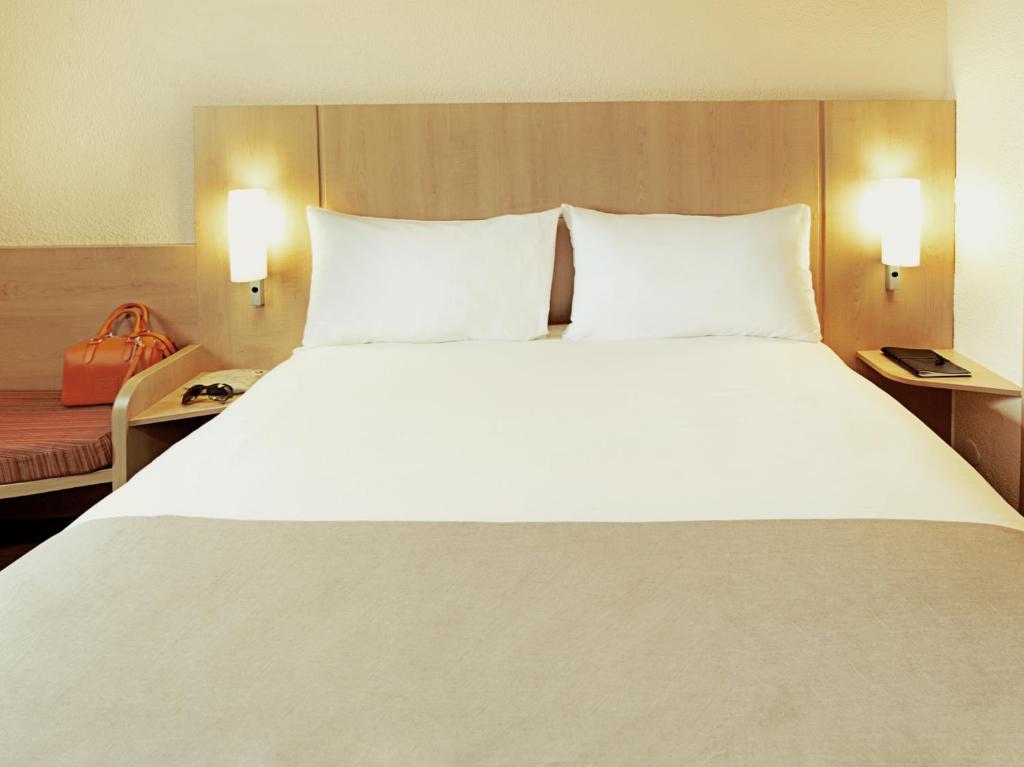 Postel nebo postele na pokoji v ubytování Hotel ibis Braga