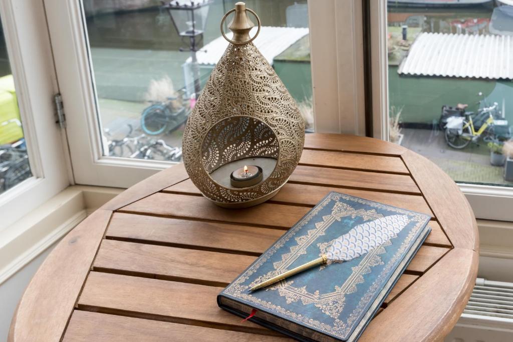 A B&B Amsterdam - Double Room With Private Bathroom