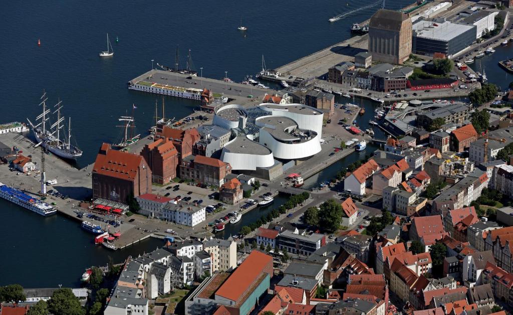 Letecký snímek ubytování Hotel Kontorhaus Stralsund