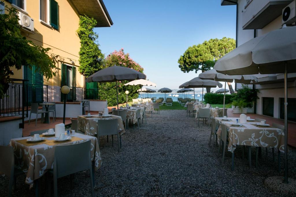 Restaurace v ubytování Hotel Saviola