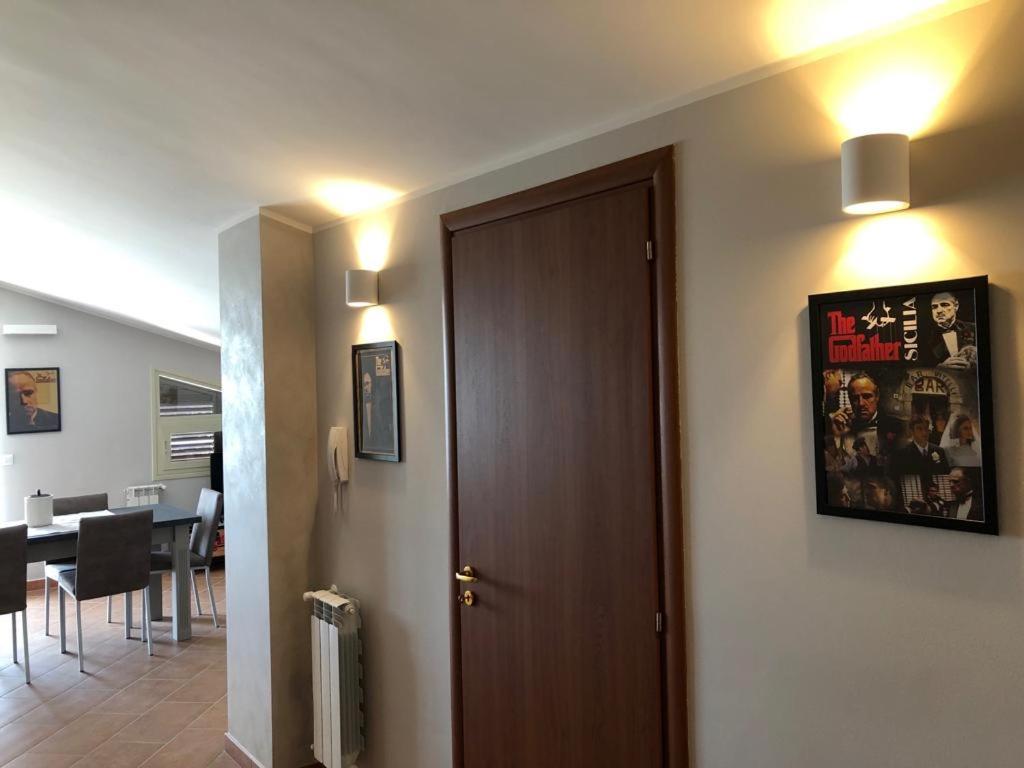 Zdjęcie z galerii obiektu The Godfather Apartment w mieście Fiumefreddo di Sicilia