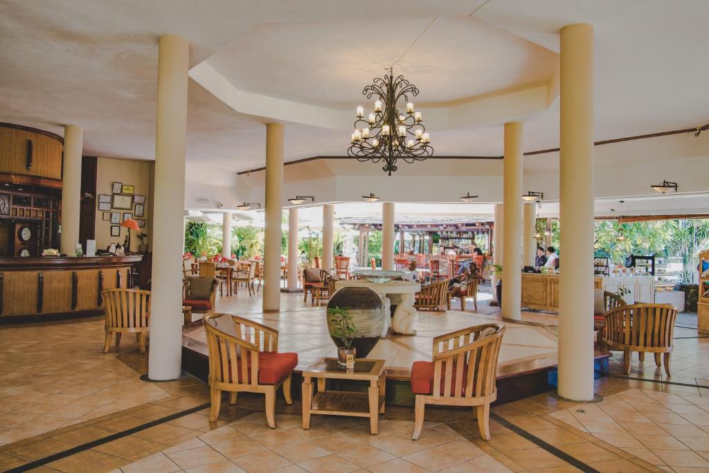 Restaurace v ubytování Aanari Hotel & Spa- Mauritius