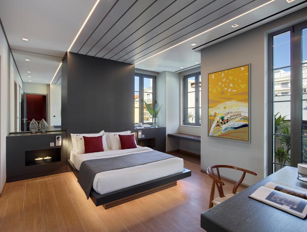 
Grand Two-Bedroom Suite with Balcony
