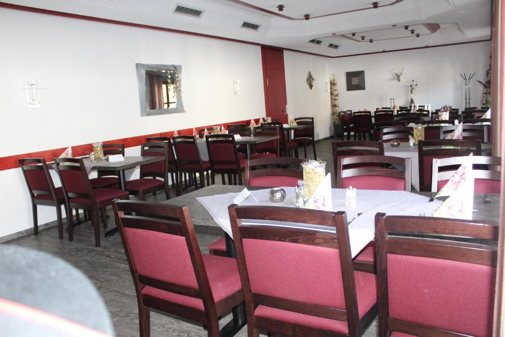 Restaurace v ubytování Hotel & Landgasthof Forsthof