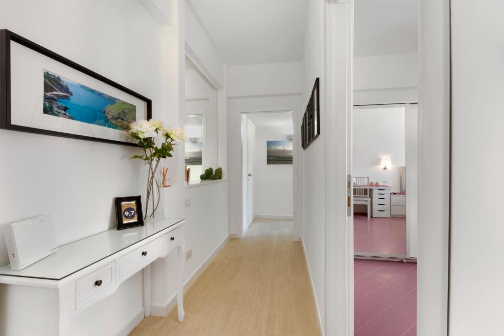 Televízia a/alebo spoločenská miestnosť v ubytovaní A Sorrento B&B