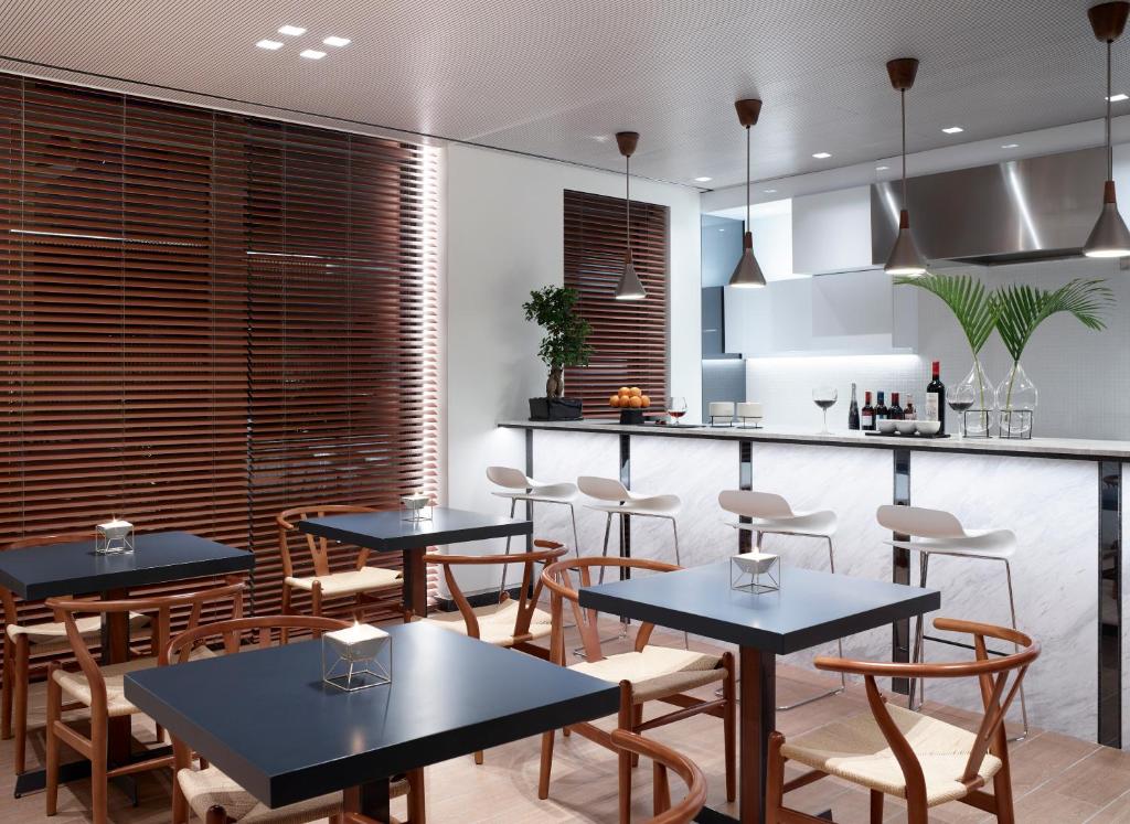 Athens Ikon - Resim 17