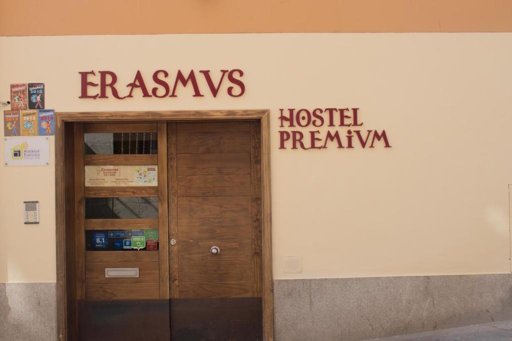 Certifikát, ocenenie alebo iný dokument vystavený v ubytovaní Hostal Erasmus by gaiarooms