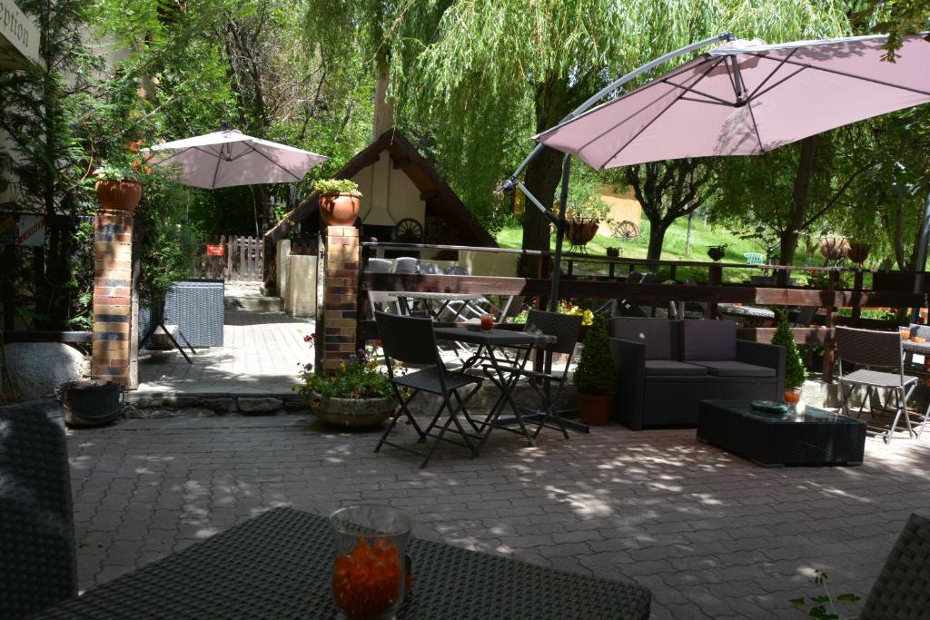 Zahrada ubytování Hotel & Restaurant Le Chalvet