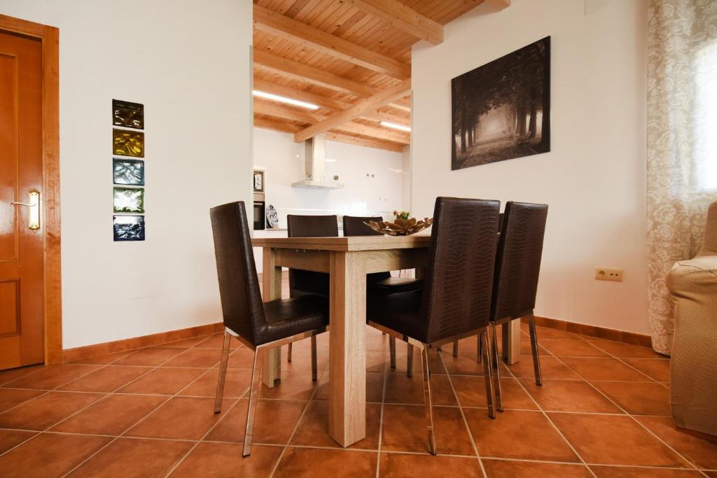 A television and/or entertainment centre at Las Casas de Pecheye