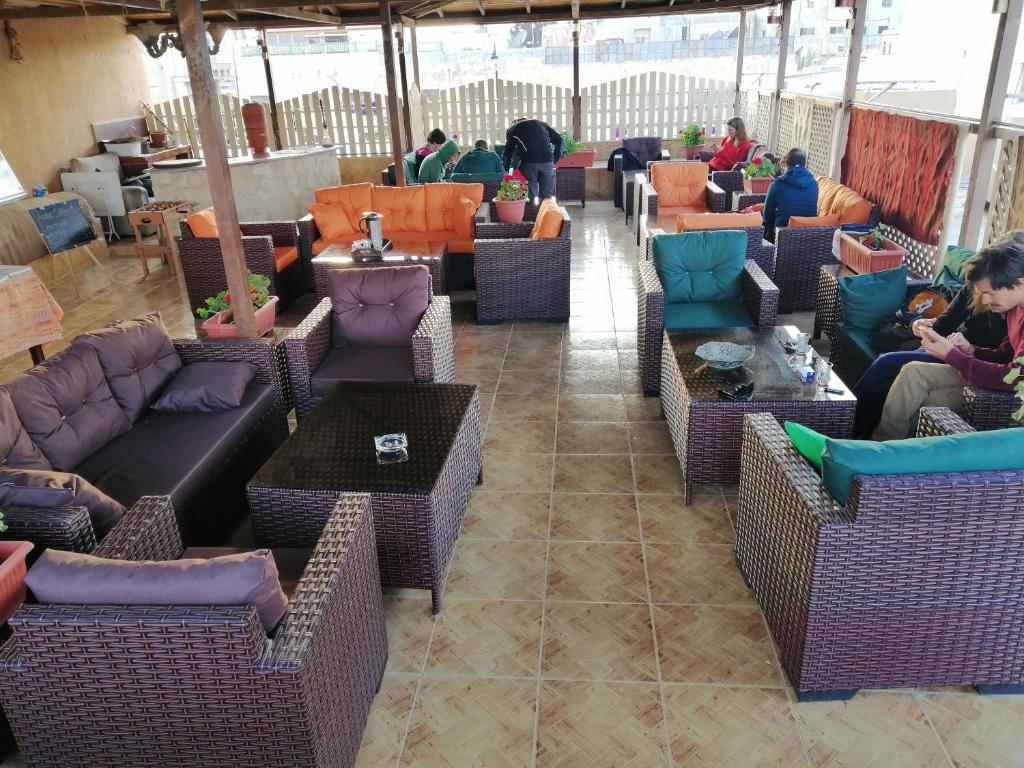 Posezení v ubytování Madaba Hotel