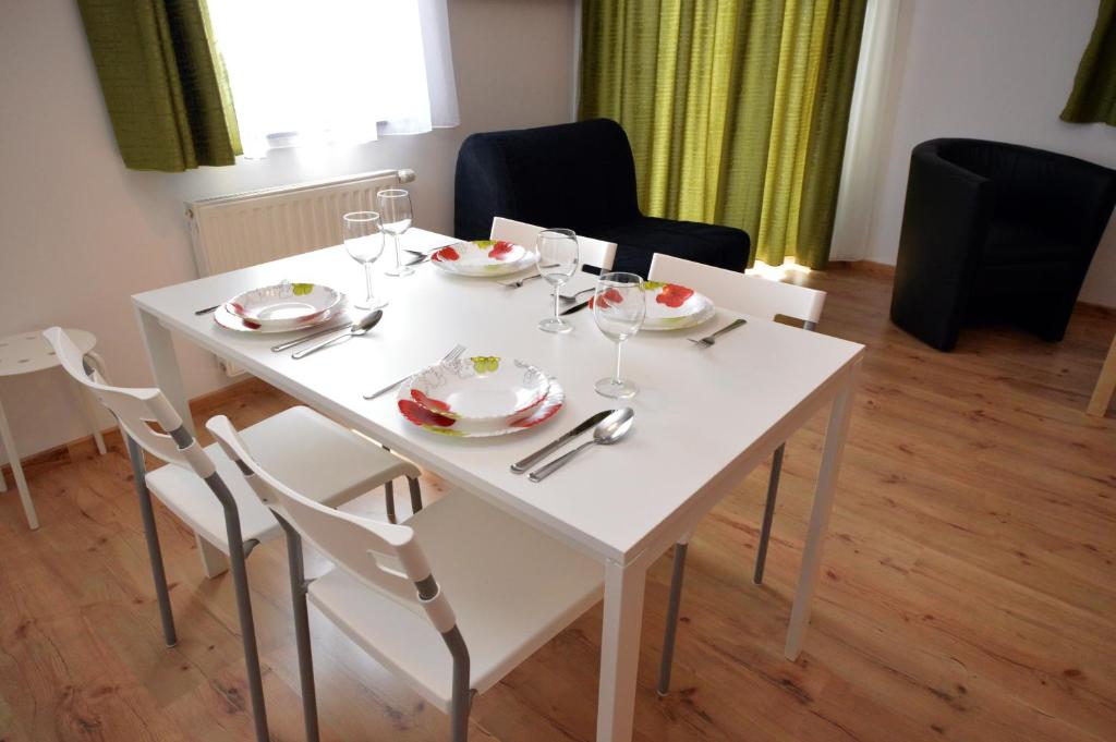 Posedenie v ubytovaní Toldi Apartments Pécs