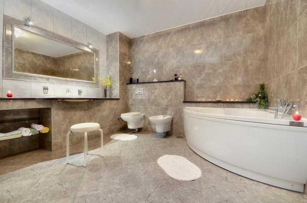 Kúpeľňa v ubytovaní Holiday house Luna in Makarska with private pool
