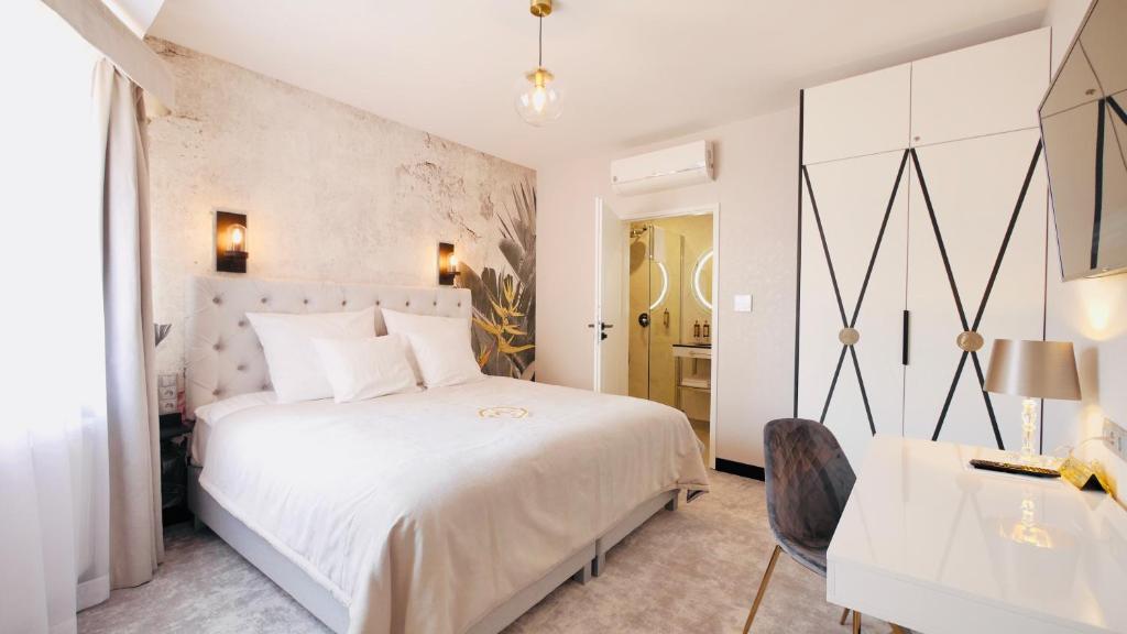 SZEWSKA 22 BOUTIQUE - Deluxe Double Room