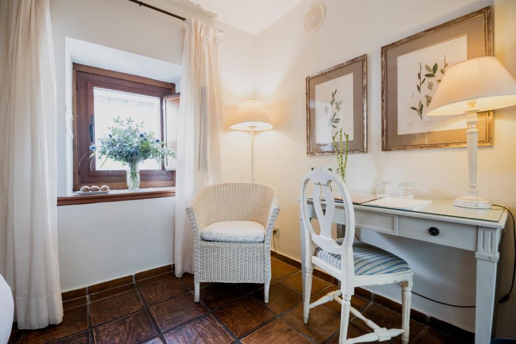 
Standard Double or Twin Room
