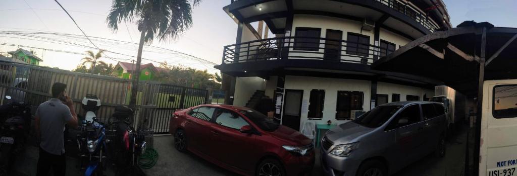 Gambar di galeri bagi Prince Transient house di San Jose