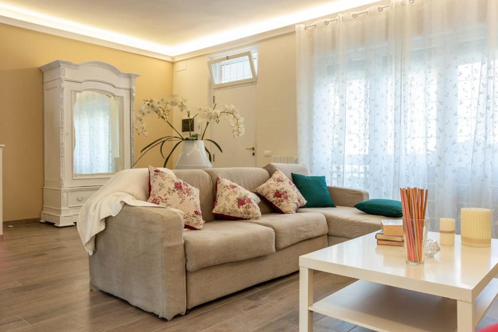 La camelia bianca, Rome – Updated 2024 Prices