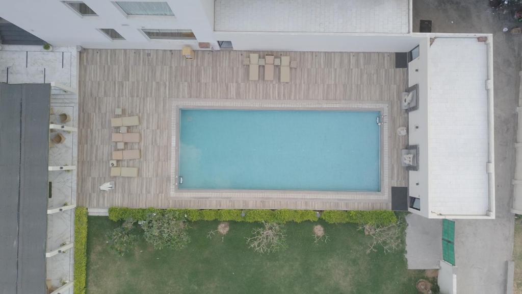 Bazén v ubytování Brahma Horizon Hotel & Spa - Pushkar nebo v jeho okolí