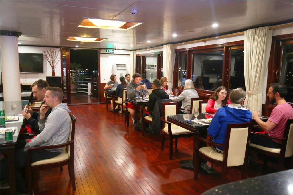 Halong Sapphire Cruises - 19