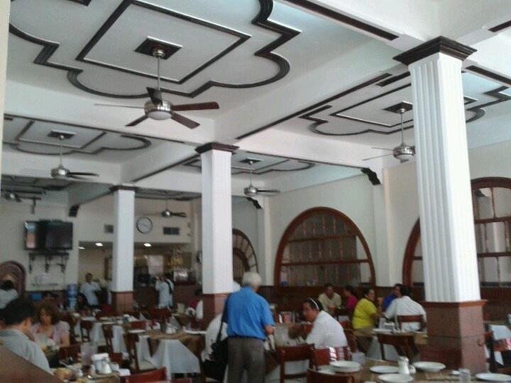 Restaurace v ubytování Hotel Virreynal