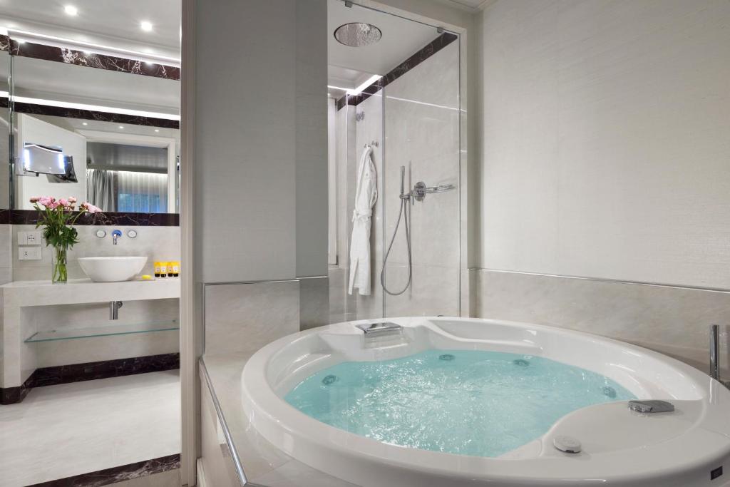 Ponte Vecchio Suites & Spa - Resim 10