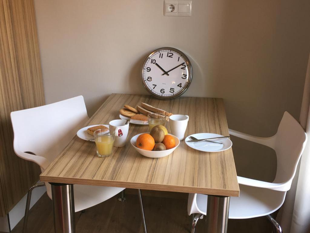 Comida en o cerca de este apartamento